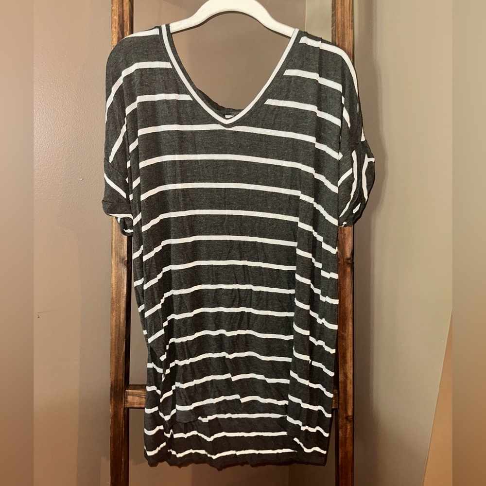 grey striped top